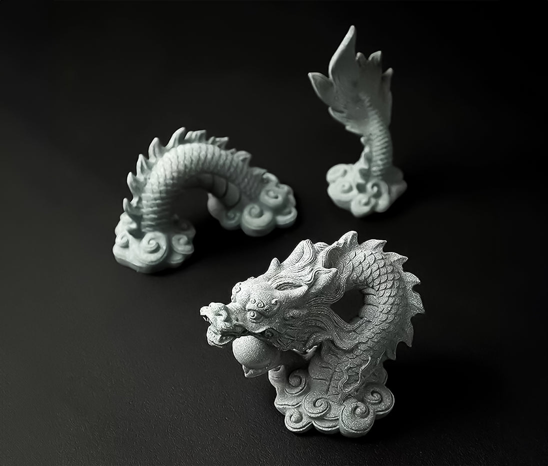 Breng een vleugje oosterse mystiek in uw aquarium met ons Chinese Draak Aquarium Bonsai Ornament! Voeg een element van kracht en elegantie toe aan uw onderwaterwereld met dit prachtig gedetailleerde decoratiestuk. Gemaakt van hoogwaardige materialen voor duurzaamheid en veiligheid voor uw vissen. Bestel nu voor een betoverende en opvallende toevoeging aan uw aquascape!
