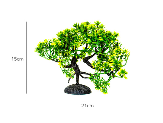 Een realistische kunstplant in de vorm van een Japanse boom, met afmetingen van 21 cm x 15 cm, geschikt voor gebruik in aquaria en terraria als decoratief element. Deze kunstmatige plant voegt een natuurlijke uitstraling toe aan het leefgebied van vissen en reptielen, zonder onderhoud of speciale verzorging. Gemaakt van hoogwaardig materiaal voor langdurig gebruik en een levendige uitstraling.